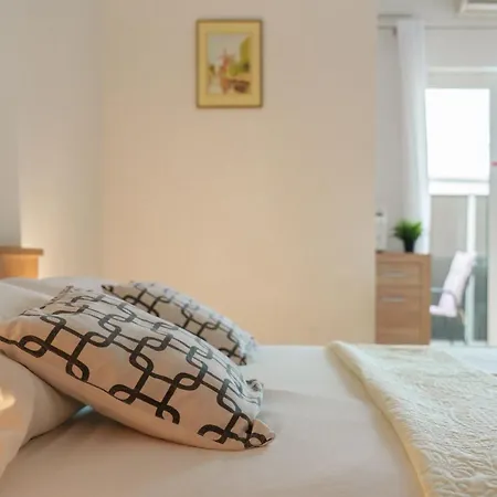 Baska - With Parking And Wifi * Baska Voda