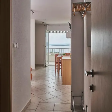 Apartment Baska - With Parking And Wifi