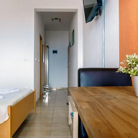 Baska - With Parking And Wifi Apartment *