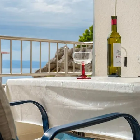 Baska - With Parking And Wifi Apartment